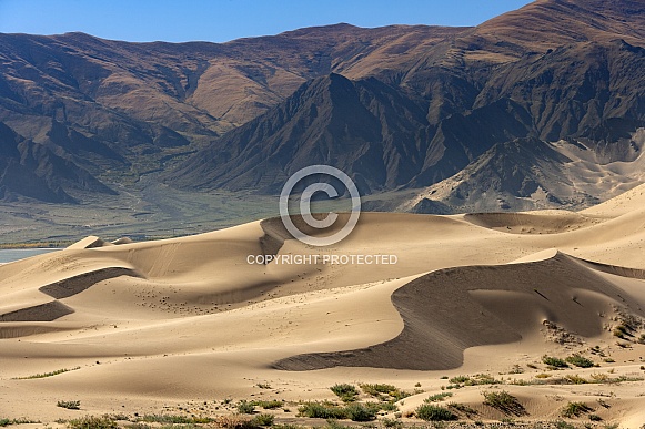 Sand dunes - Tibetan Plateau Sand dunes - Tibetan Plateau
