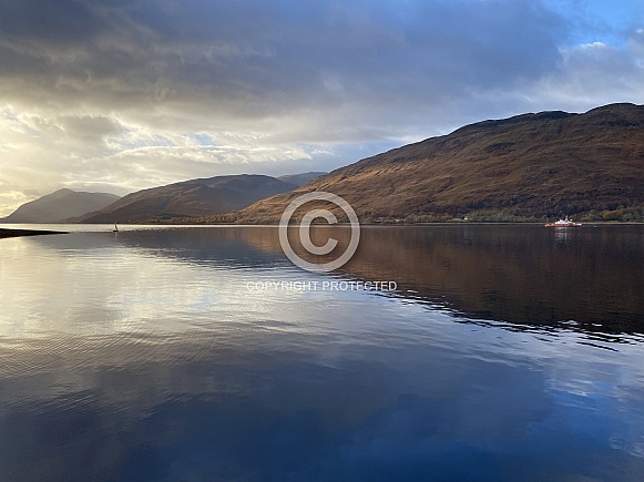 Loch Linnhe - Scottish Highlands Loch Linnhe - Scottish Highlands