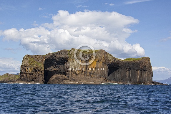 Fingal's Cave - Staffa - Scotland Fingal's Cave - Staffa - Scotland