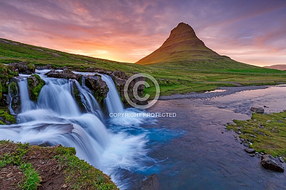 Kirkjufellsfoss waterfall at Iceland